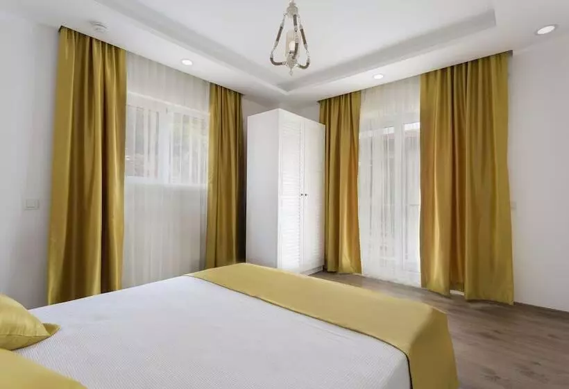 Kybele Suites