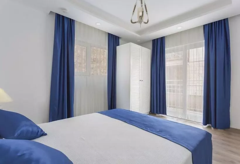Kybele Suites