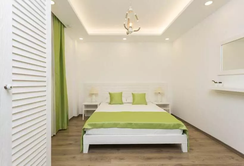 Kybele Suites