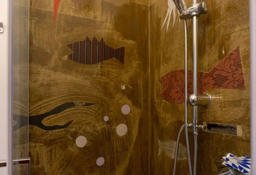 Aamiaismajoitus (B&B) Kartè