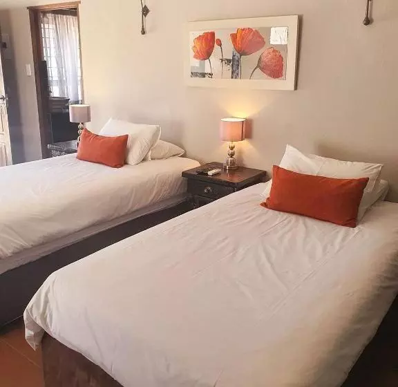 Majatalo Micasa Sucasa Guesthouse