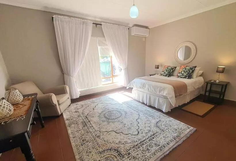 Majatalo Micasa Sucasa Guesthouse