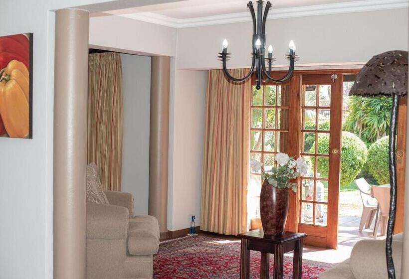 膳宿费 Micasa Sucasa Guesthouse