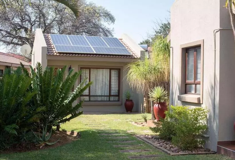 Majatalo Micasa Sucasa Guesthouse