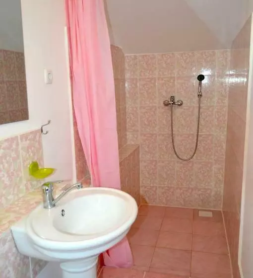پانسیون Osobyi Guest House