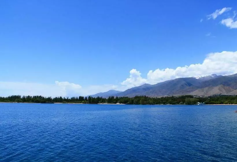 پانسیون Osobyi Guest House