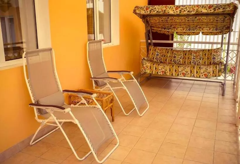 پانسیون Osobyi Guest House