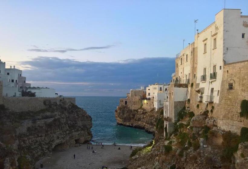 פנסיון Una Volta A Martina