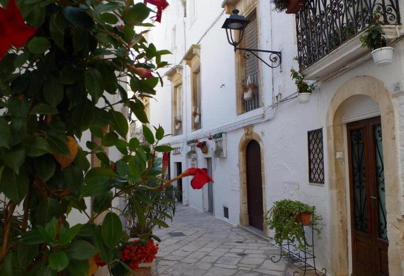 פנסיון Una Volta A Martina