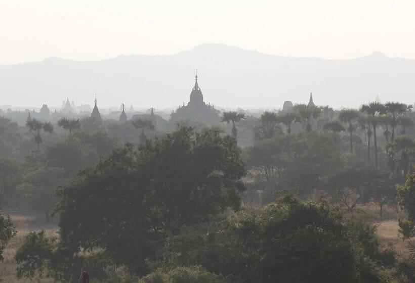 هتل Bagan Sense