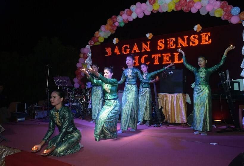 هتل Bagan Sense