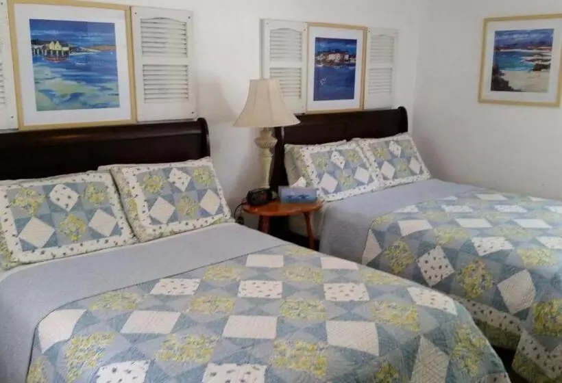 Hotelli Bay Port Lodging