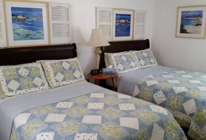 Hotelli Bay Port Lodging