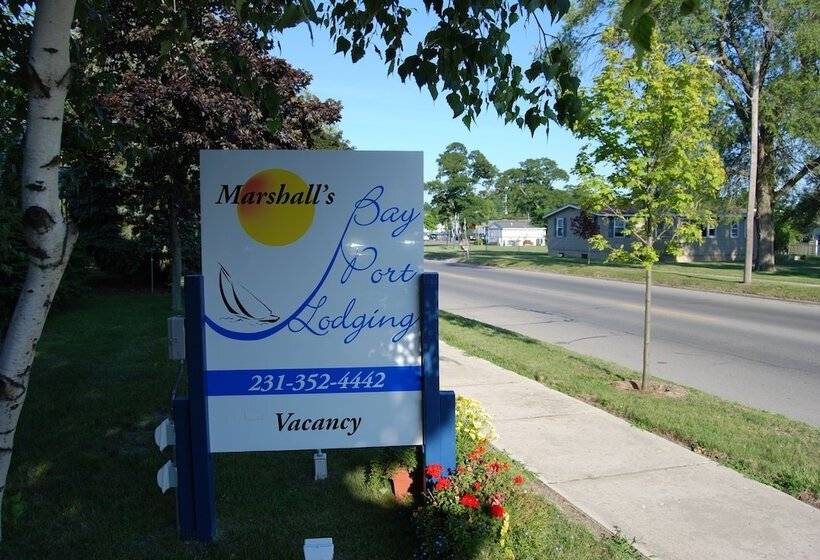 فندق Bay Port Lodging