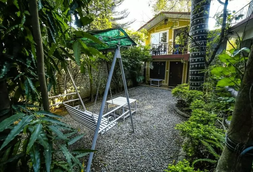 Hôtel Tapovan