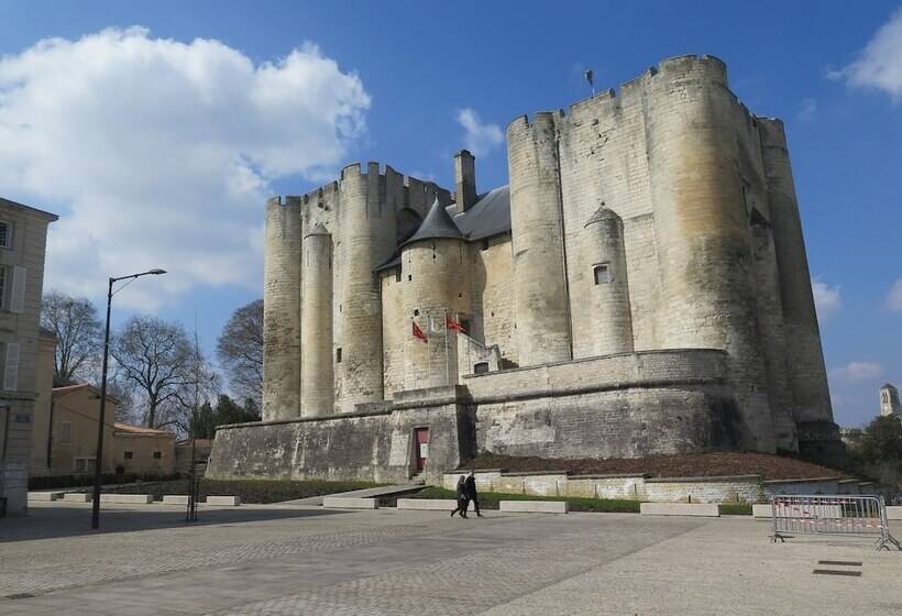 Pensionat Logis De La Roche Niort Chauray