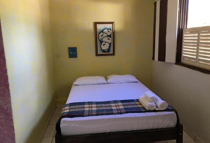 پانسیون Pousada Girassol