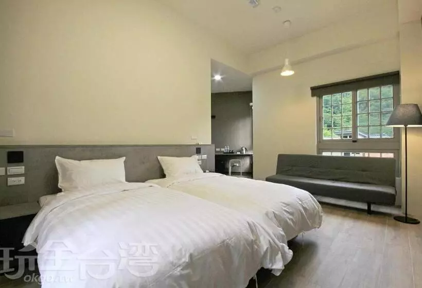 تختخواب و صبحانه Sitou Arcadia Homestay