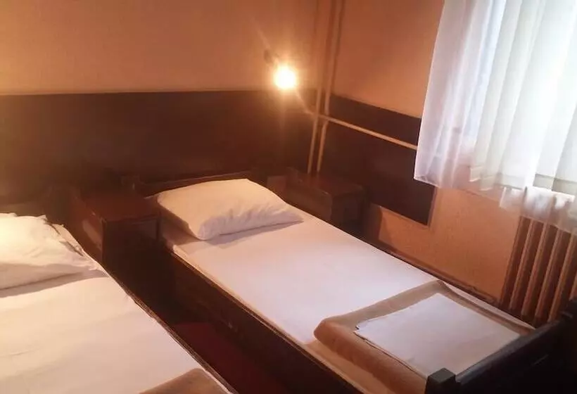 تختخواب و صبحانه Vila Panonija