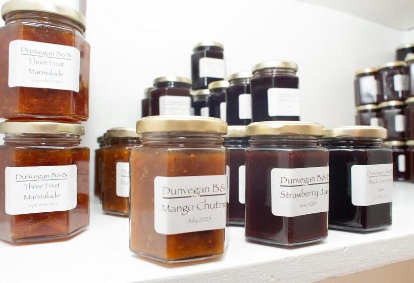 Dunvegan Bed & Breakfast