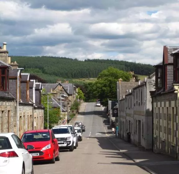 Dunvegan Bed & Breakfast