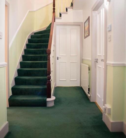 Dunvegan Bed & Breakfast