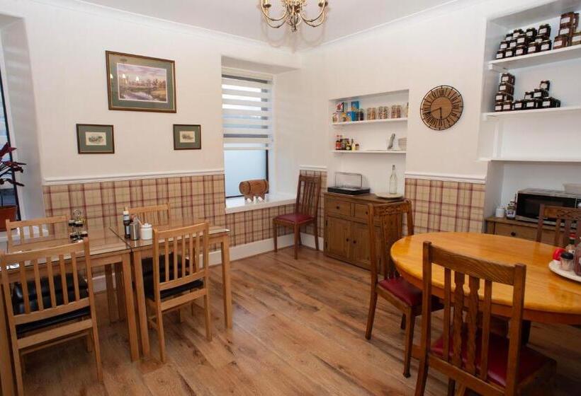 Dunvegan Bed & Breakfast