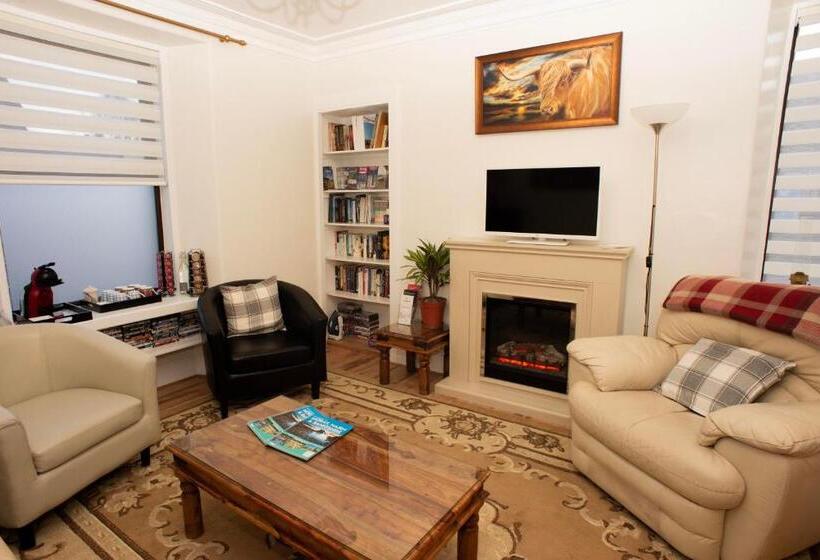 Dunvegan Bed & Breakfast