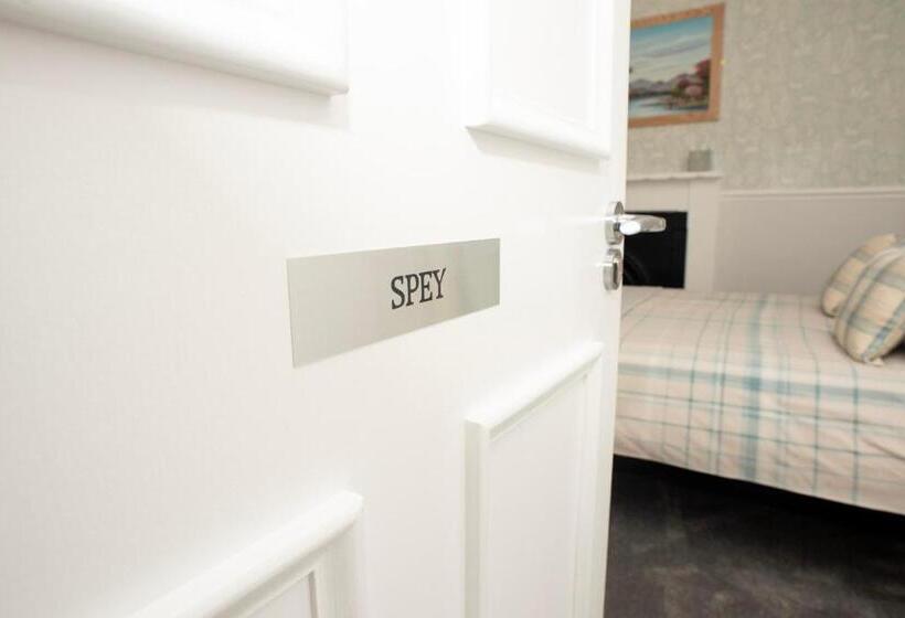 Dunvegan Bed & Breakfast