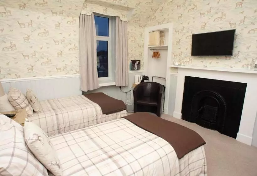 Dunvegan Bed & Breakfast