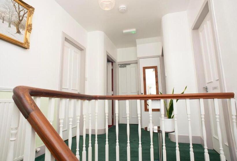 Dunvegan Bed & Breakfast