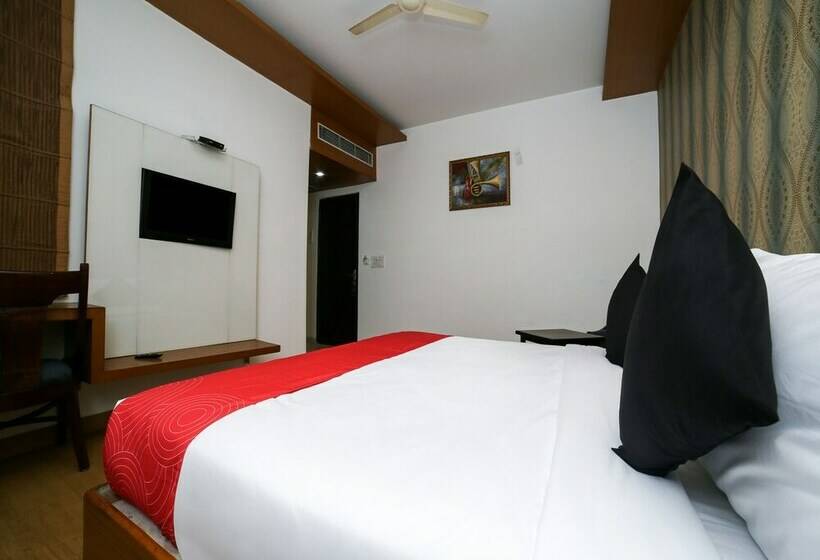 Отель Edition O 30074 Tushar Elegant