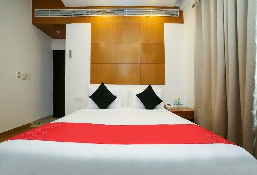 Отель Edition O 30074 Tushar Elegant