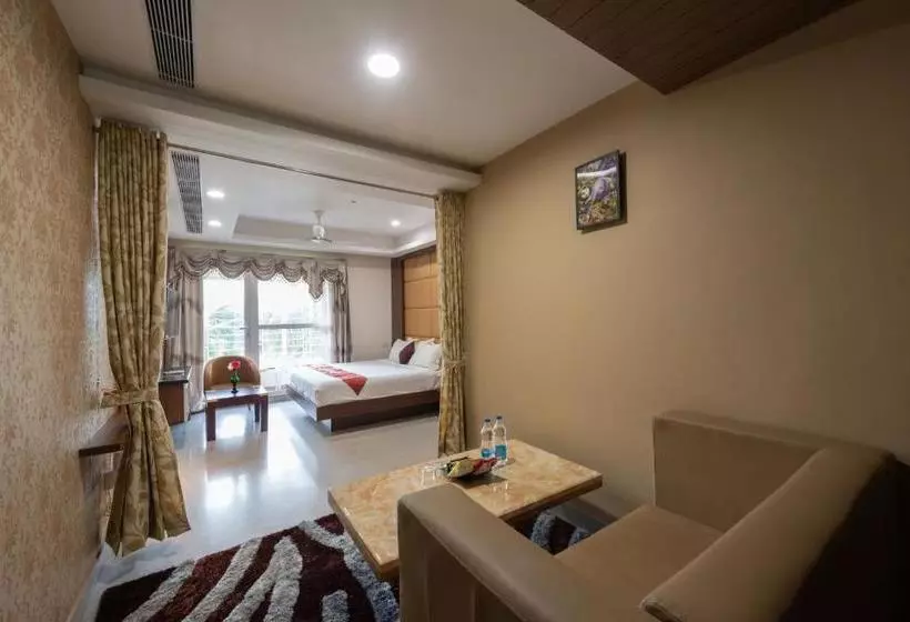 Hotelli Vlr Residency