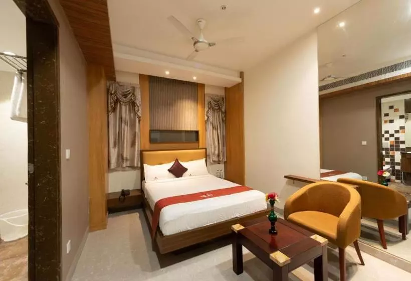 Hotelli Vlr Residency