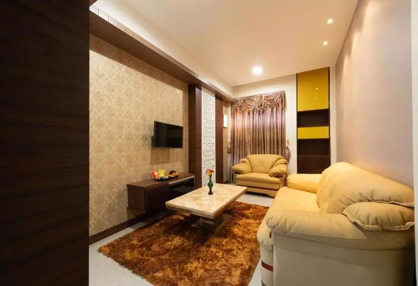 Hotelli Vlr Residency