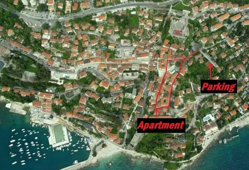 پانسیون Stone House Herceg Novi