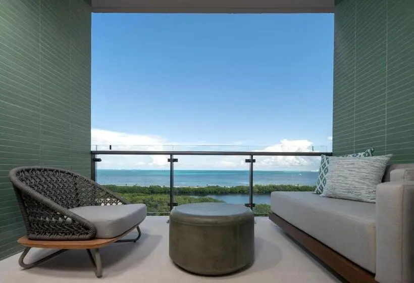 Grand Hyatt Cancun Beach Resort