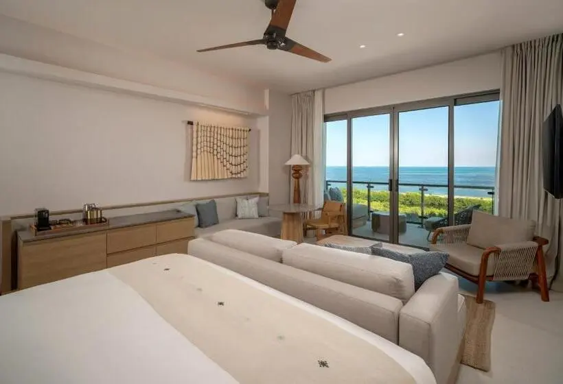 Grand Hyatt Cancun Beach Resort