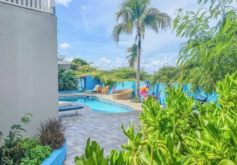 هتل Advantage Apartments Curaçao