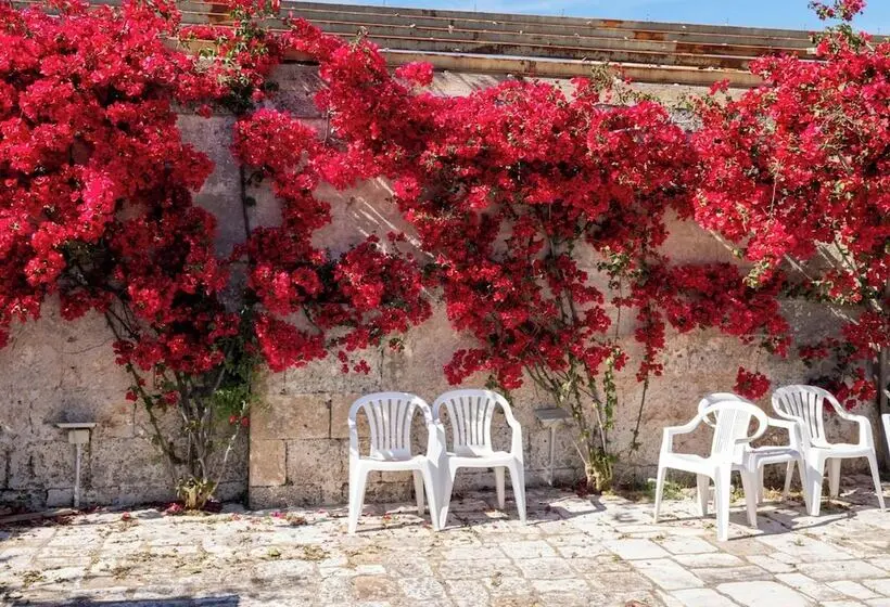 هتل Hotiday Torre Guaceto