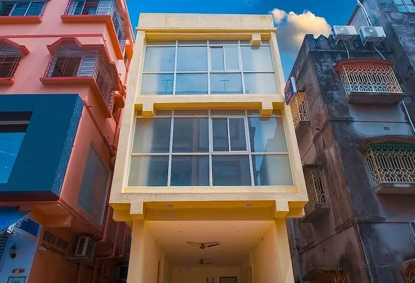 Fabhotel Cozy Stay