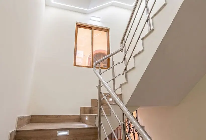 Fabhotel Cozy Stay