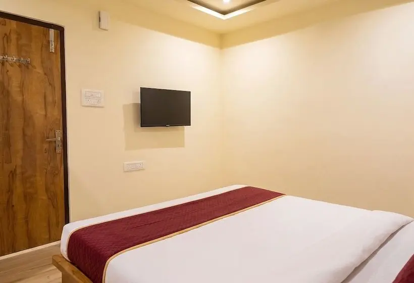Fabhotel Cozy Stay