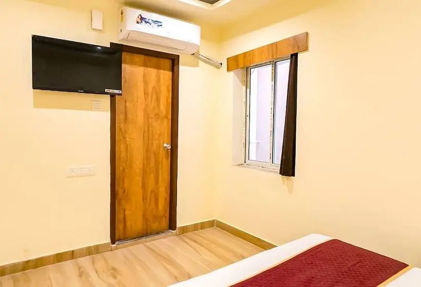 Fabhotel Cozy Stay
