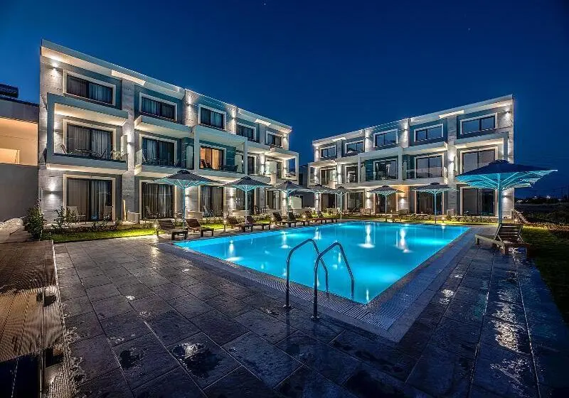Hotelli Calda Resort