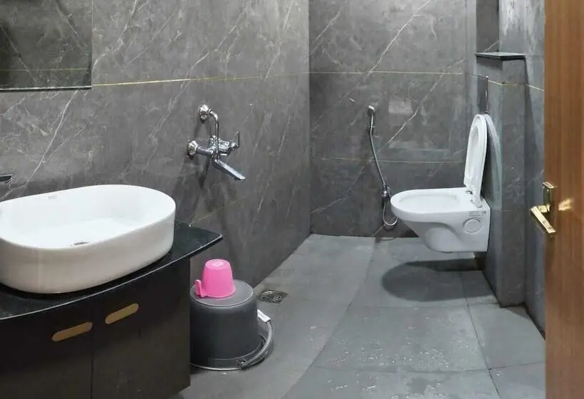 Hotel Grand Dev Krishna