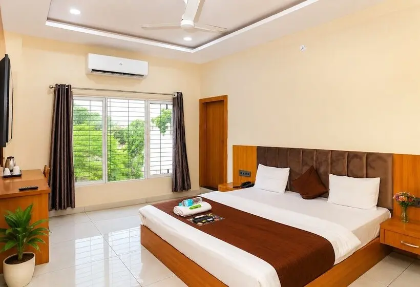 Hotel Grand Dev Krishna