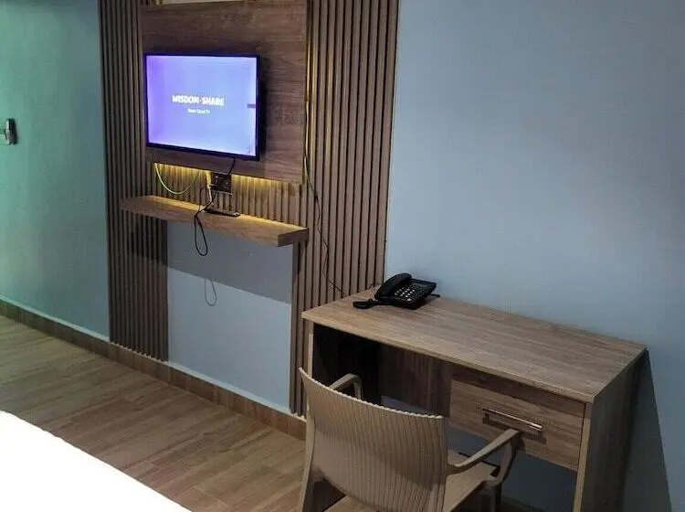 هتل Lux Primera