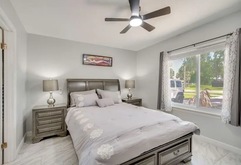 Large Yard, Porch! Pet Friendly Home In Palm Bay